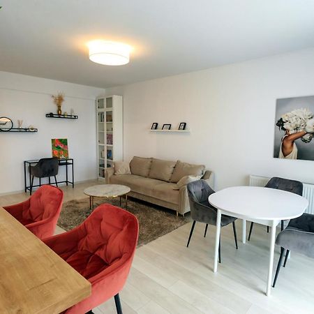 Mmc Apartament Appartement Braşov Buitenkant foto