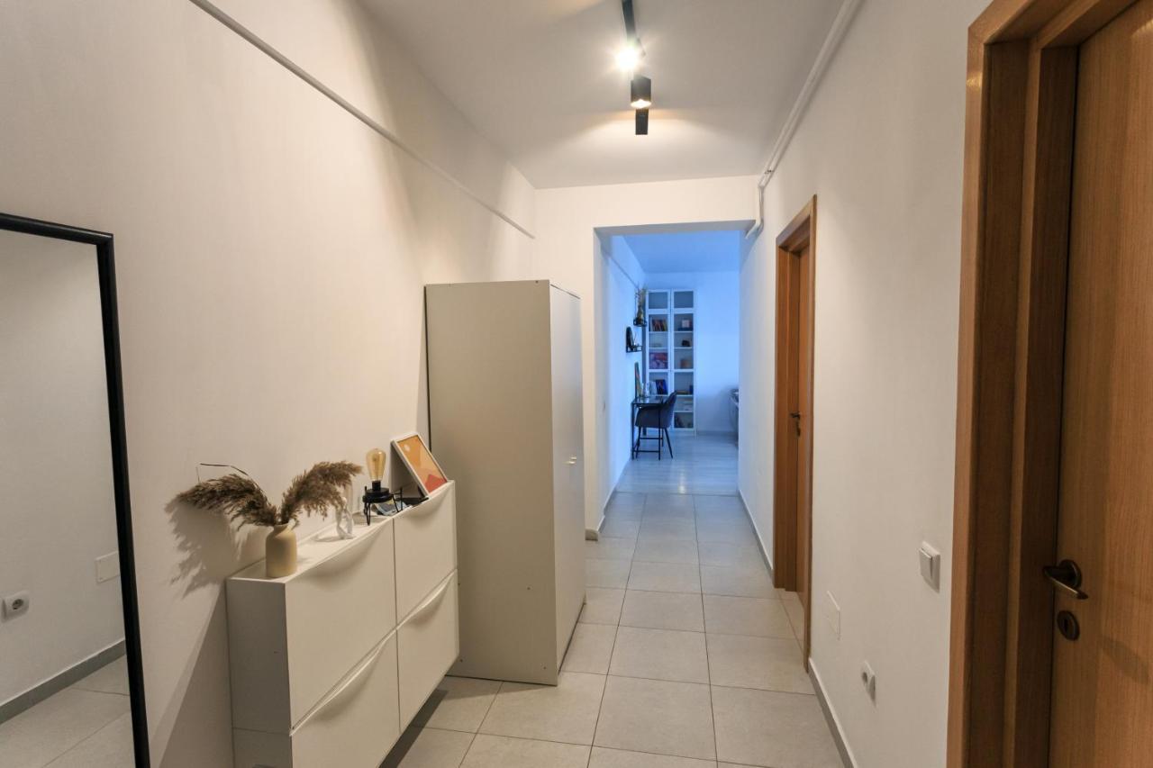 Mmc Apartament Appartement Braşov Buitenkant foto